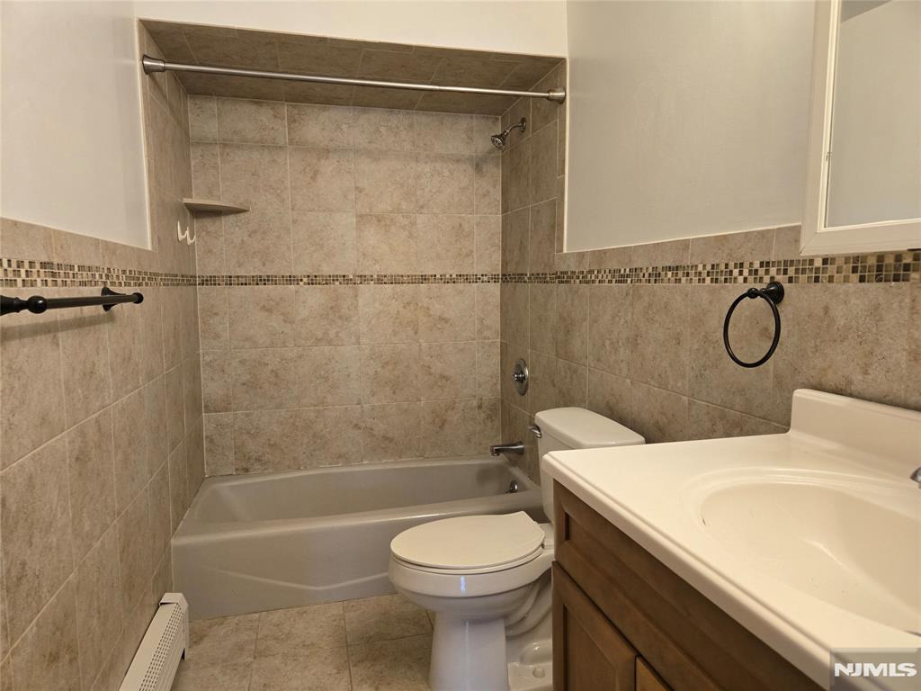 385 Westervelt Place