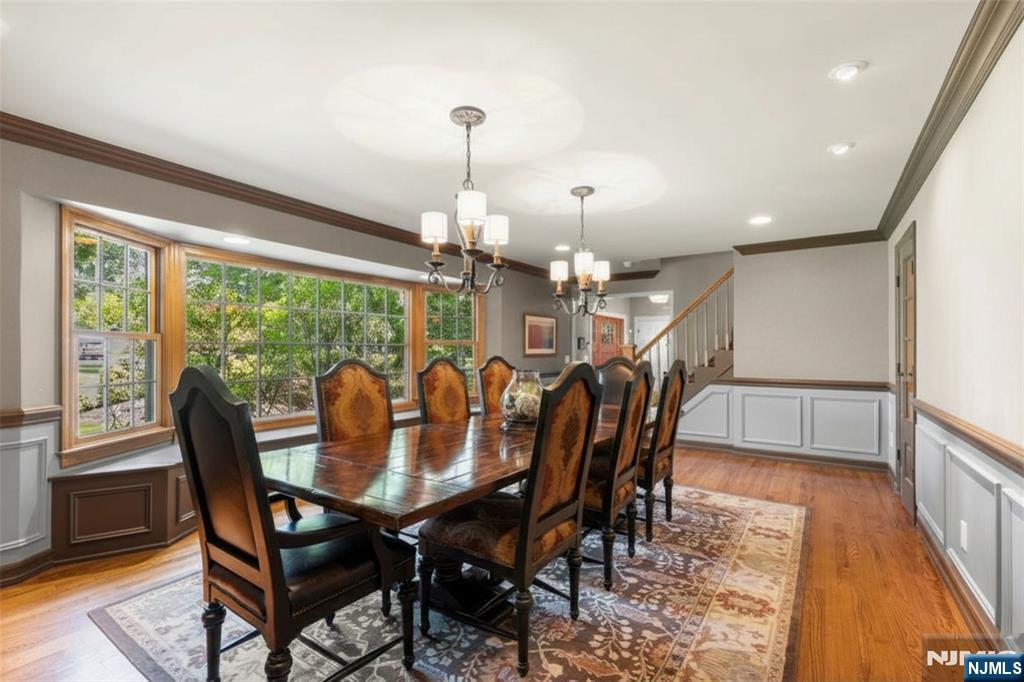 565 Dorchester Drive