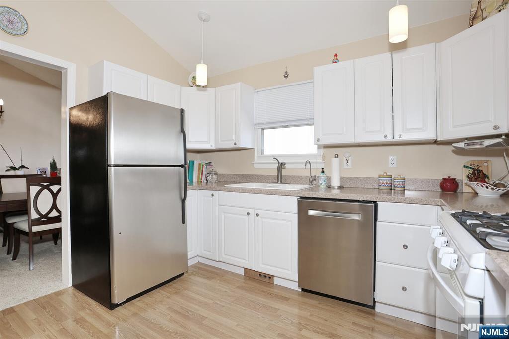 79 Highview Terrace
