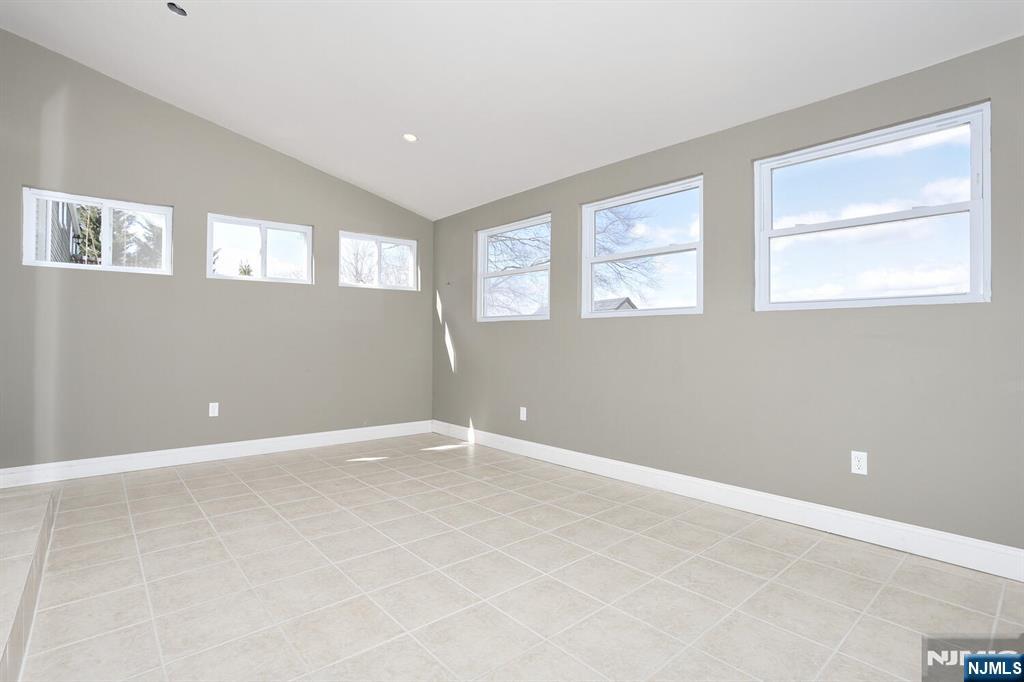 79 Highview Terrace