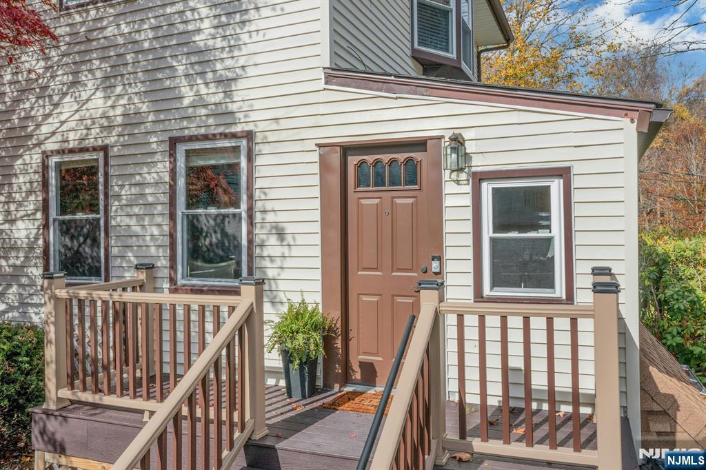 39 Delaware Road