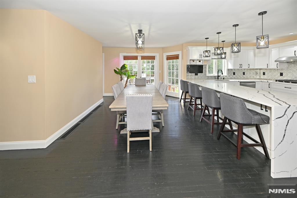 2604 Cleveland Avenue