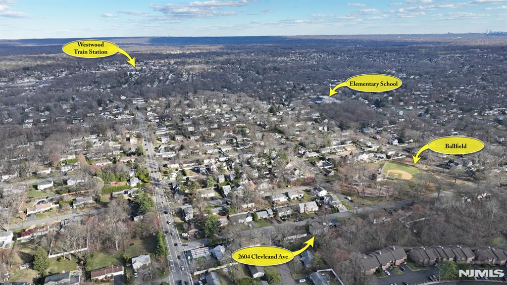 2604 Cleveland Avenue