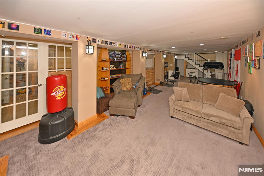 2604 Cleveland Avenue