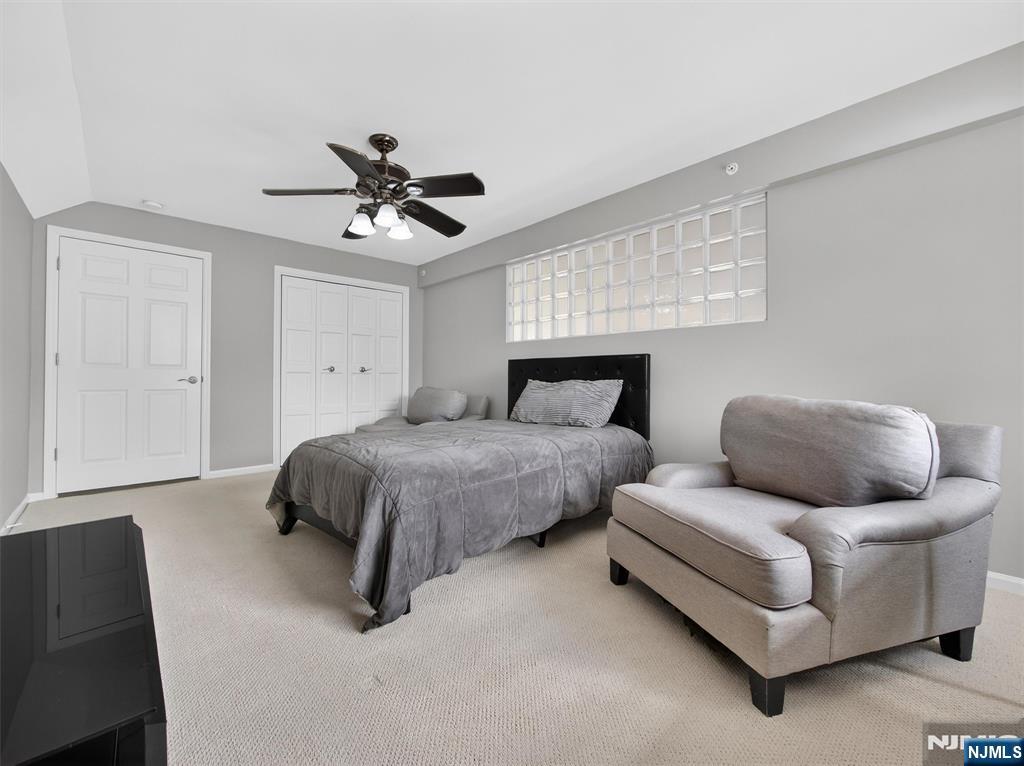 2506 Hemingway Lane