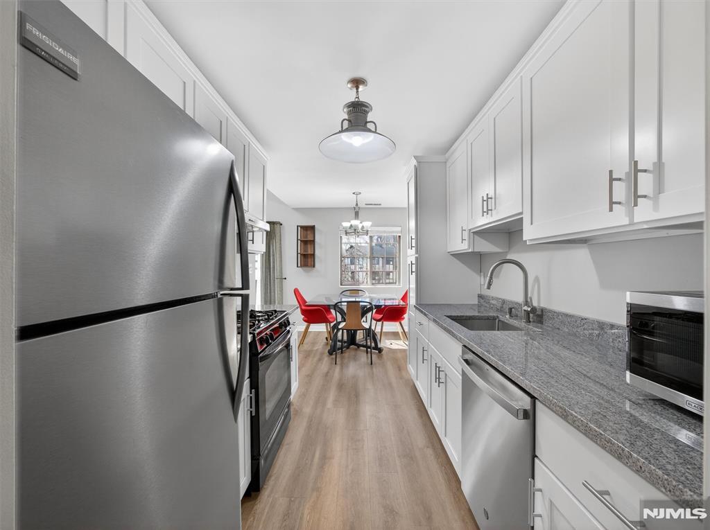 2506 Hemingway Lane