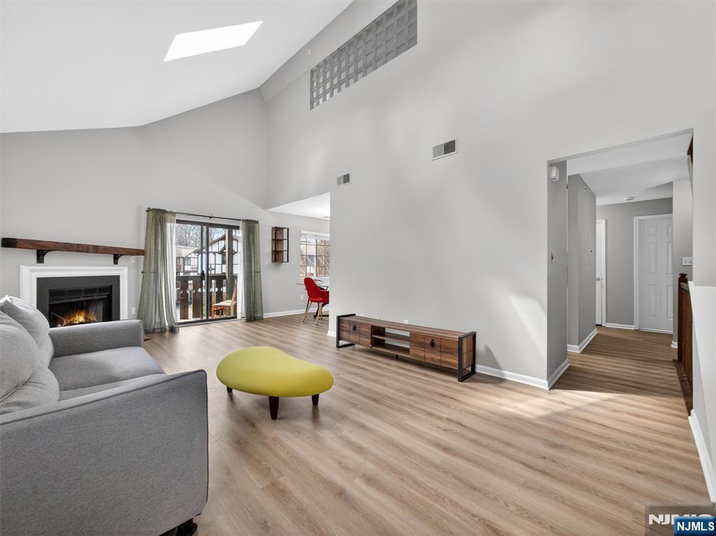 2506 Hemingway Lane