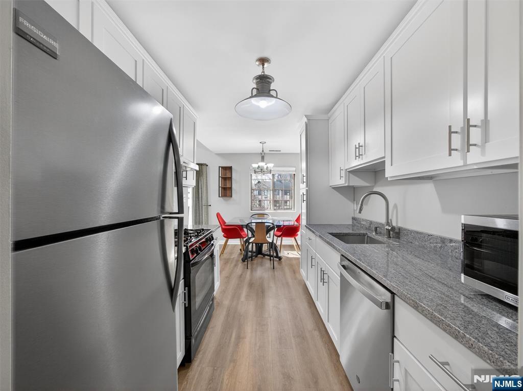 2506 Hemingway Lane