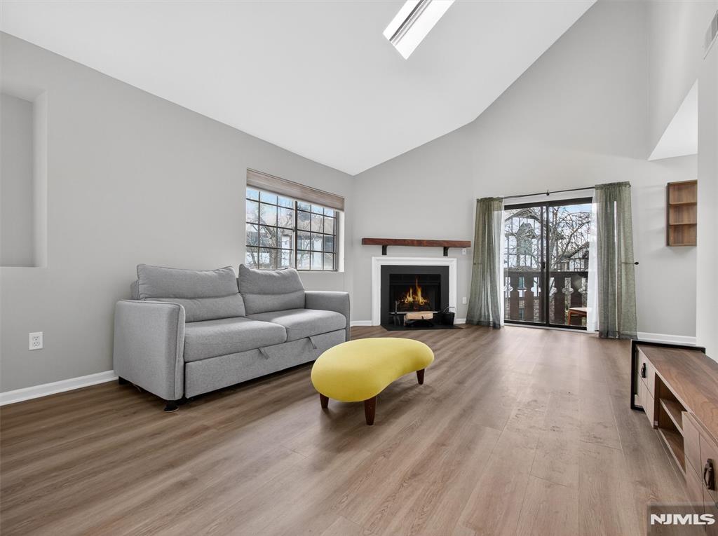 2506 Hemingway Lane