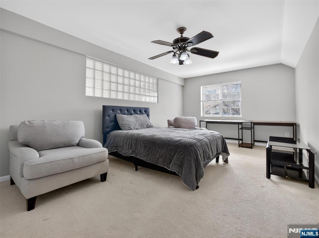 2506 Hemingway Lane