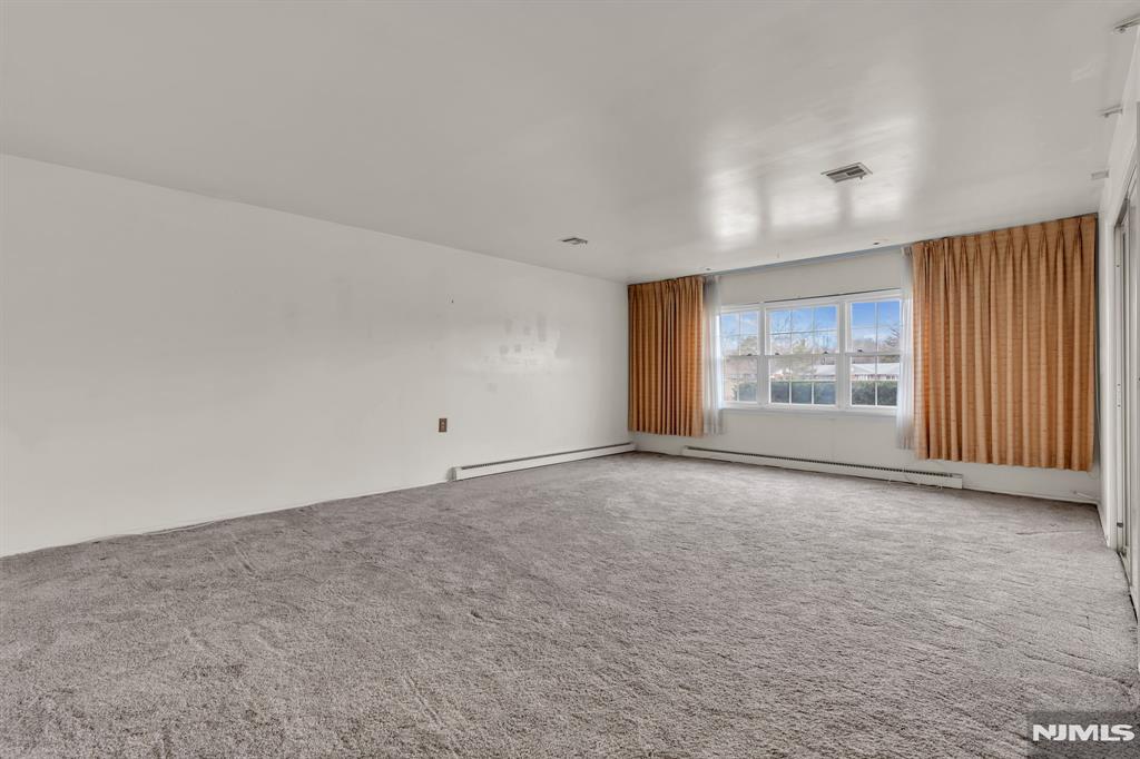 330A Canterbury Court 330 A