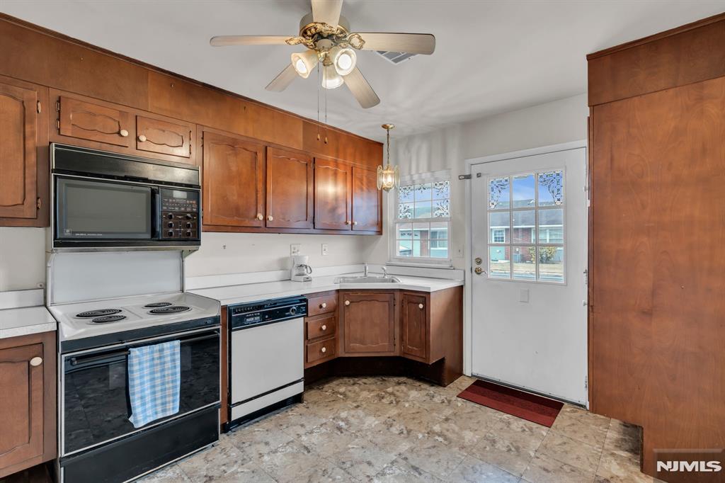 330A Canterbury Court 330 A