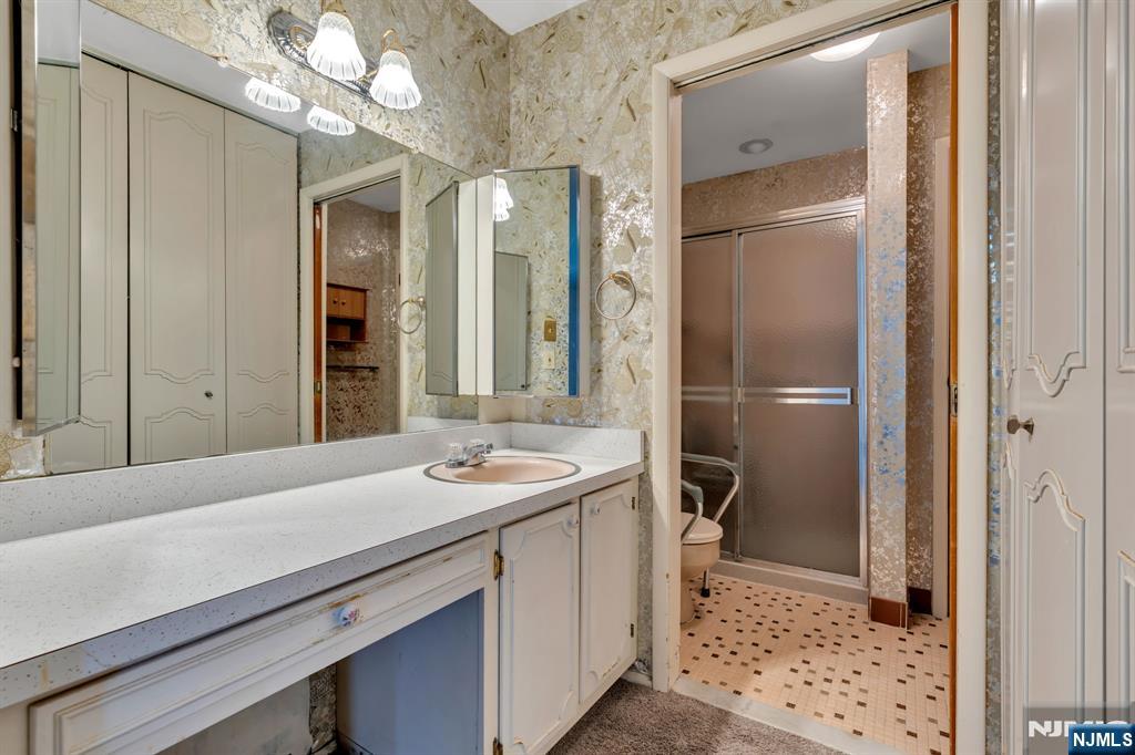 330A Canterbury Court 330 A