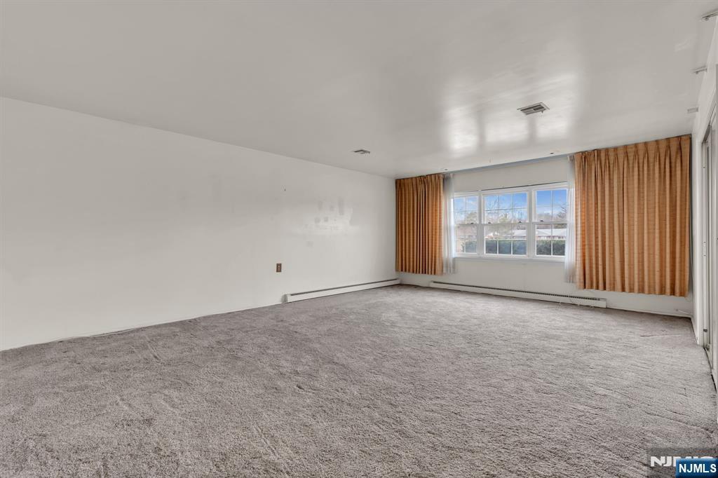 330A Canterbury Court 330 A