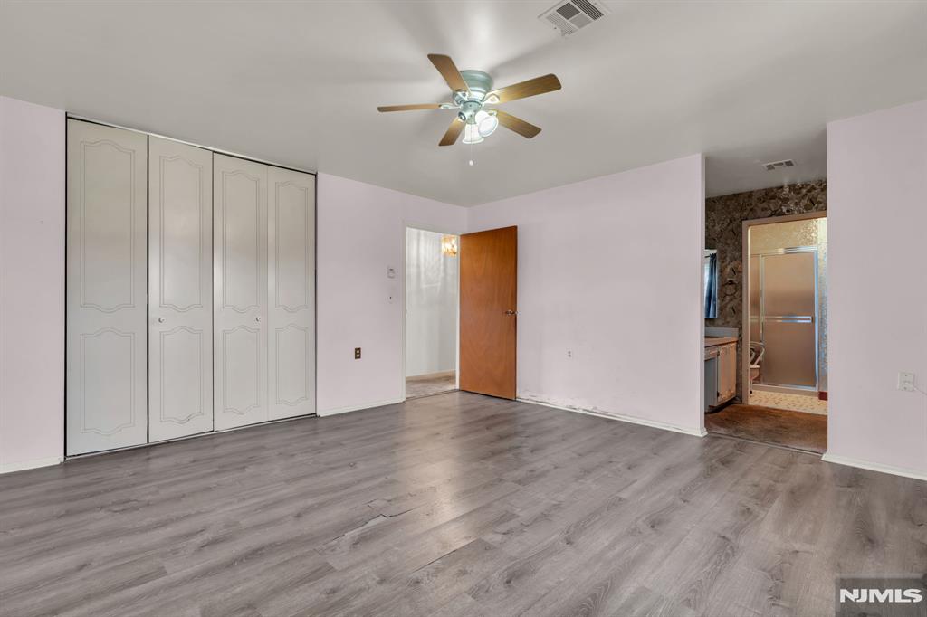 330A Canterbury Court 330 A