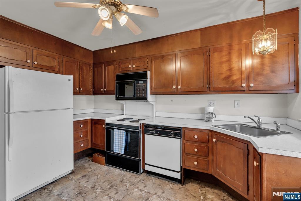 330A Canterbury Court 330 A