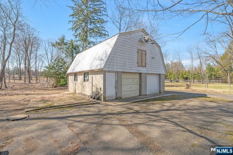 510 W Saddle River Road