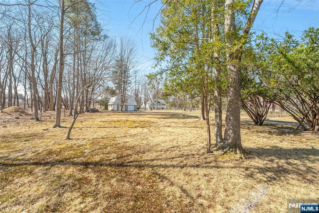 510 W Saddle River Road