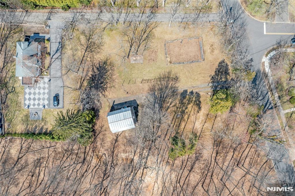 510 W Saddle River Road