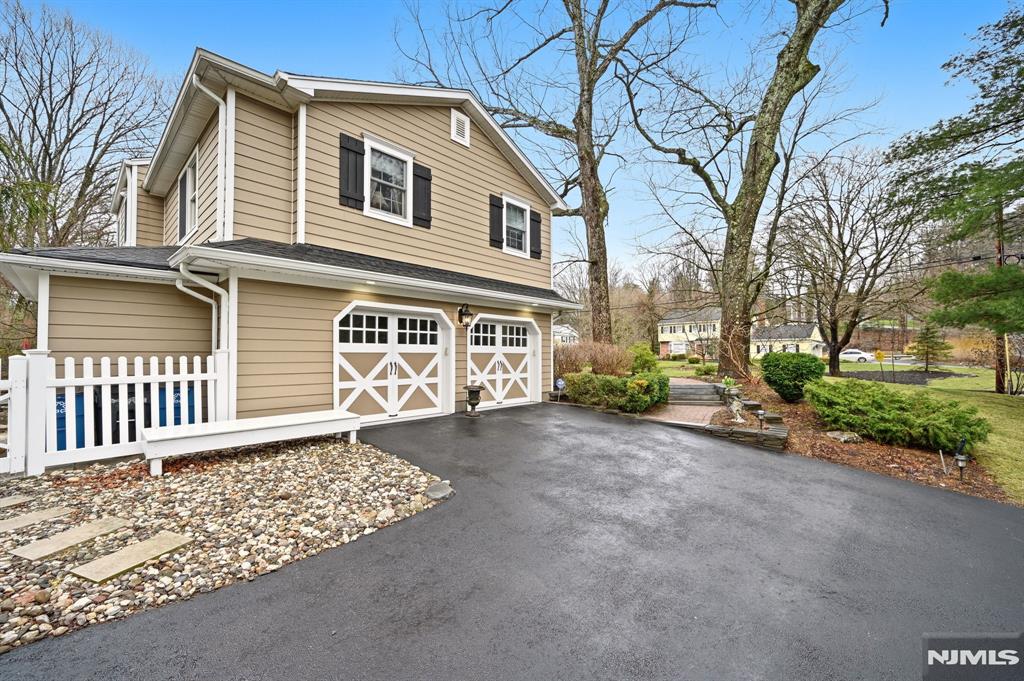 26 Valley Lane