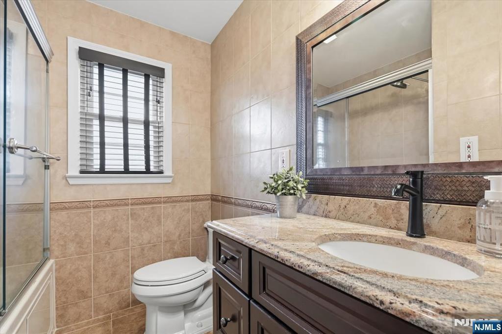 418 Fairfield Avenue