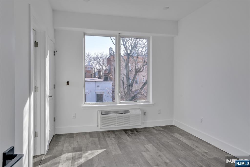 521 10th Street B2