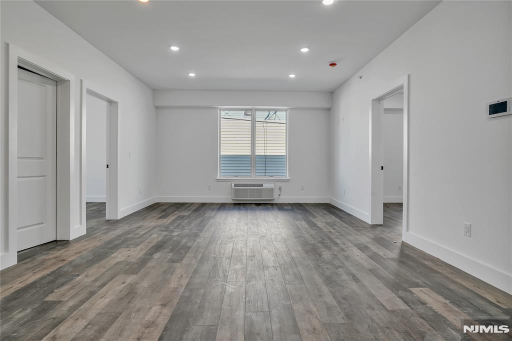 521 10th Street B2