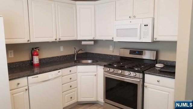 2218 Lancaster Court