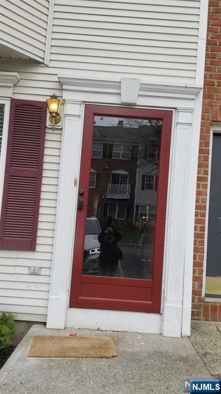 2218 Lancaster Court