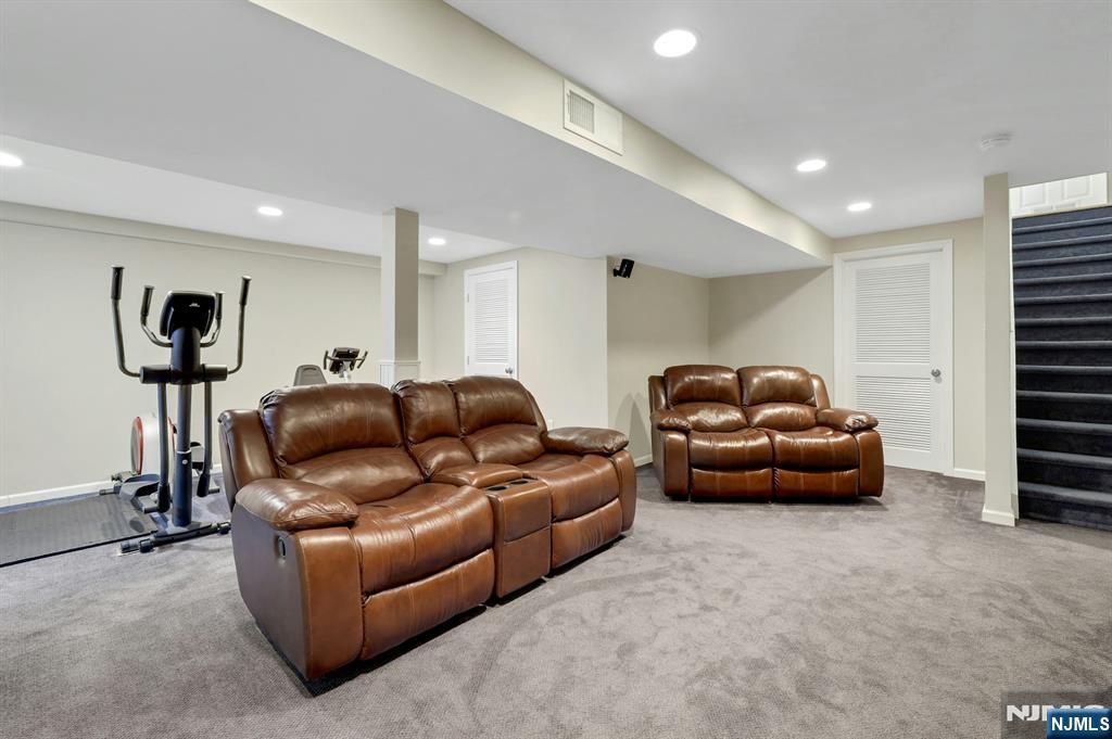 56 Longfellow Lane