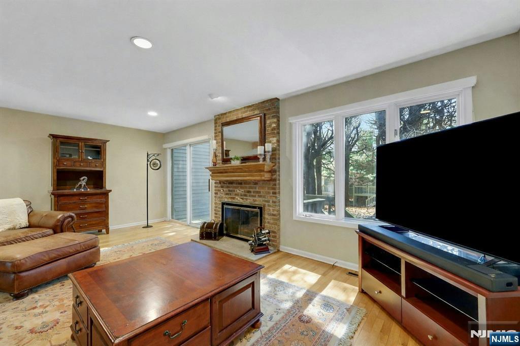56 Longfellow Lane
