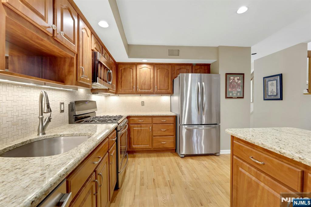 56 Longfellow Lane
