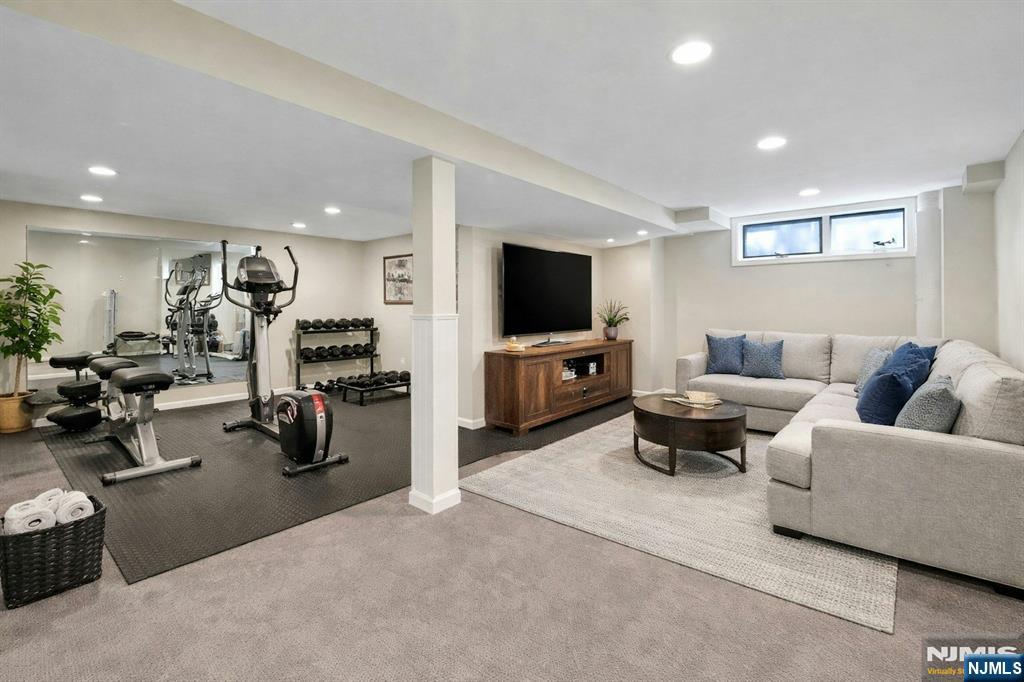 56 Longfellow Lane