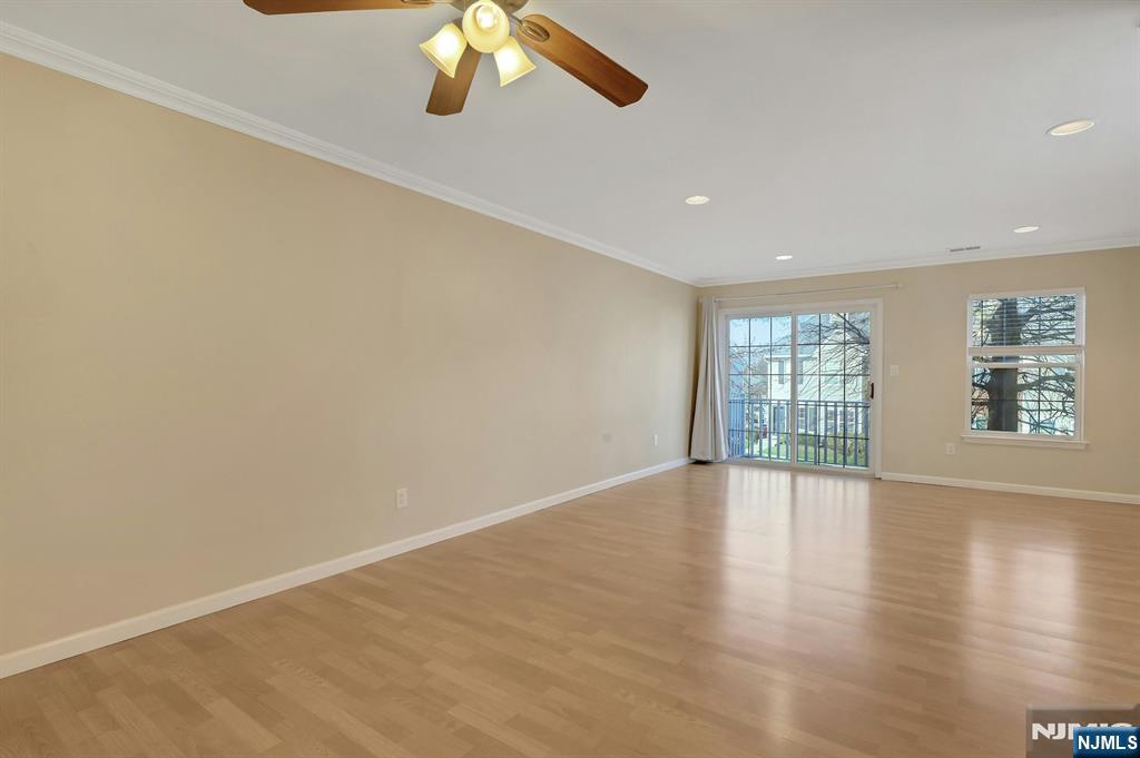 2109 Henry Court