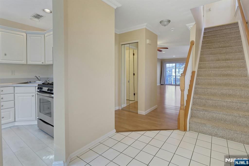 2109 Henry Court