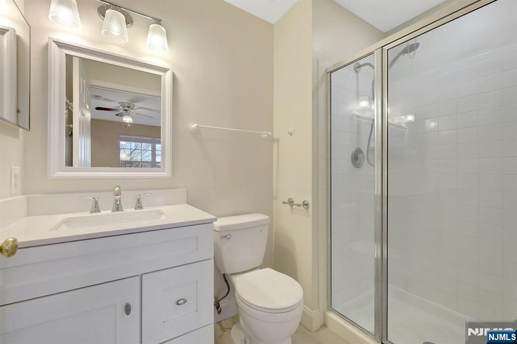 2109 Henry Court