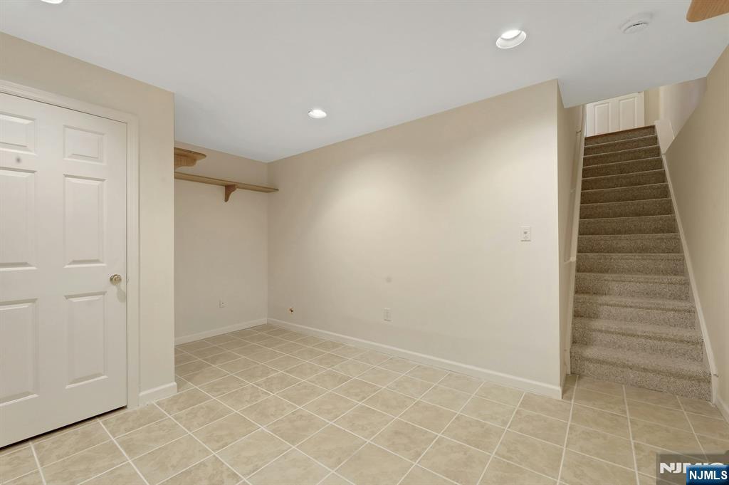 2109 Henry Court