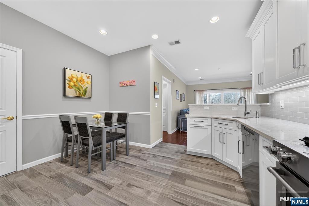 5205 Warrens Way