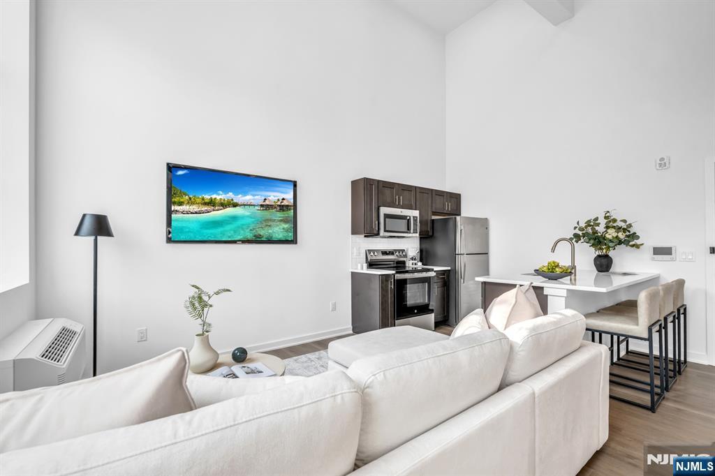 315 Railroad Avenue 110