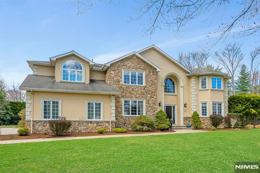 103 Ivy Lane