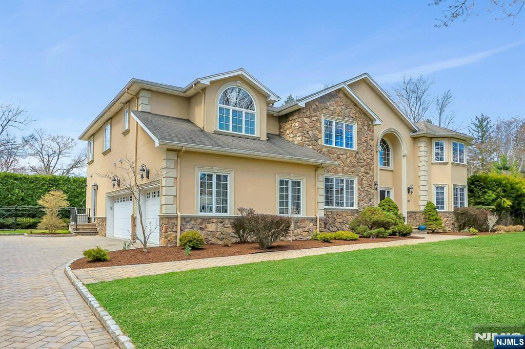103 Ivy Lane