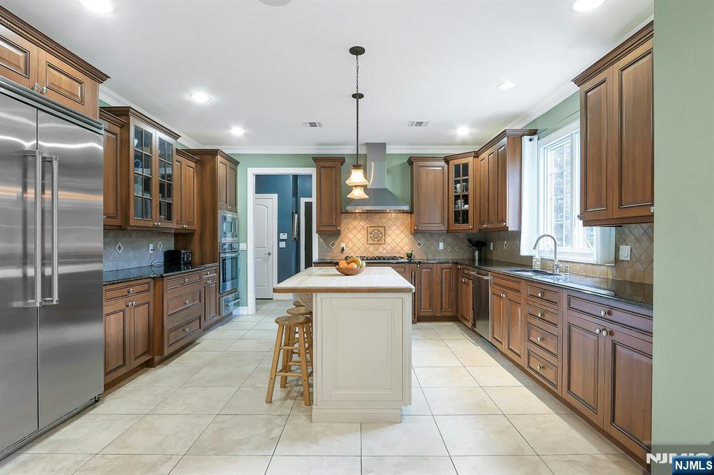 103 Ivy Lane