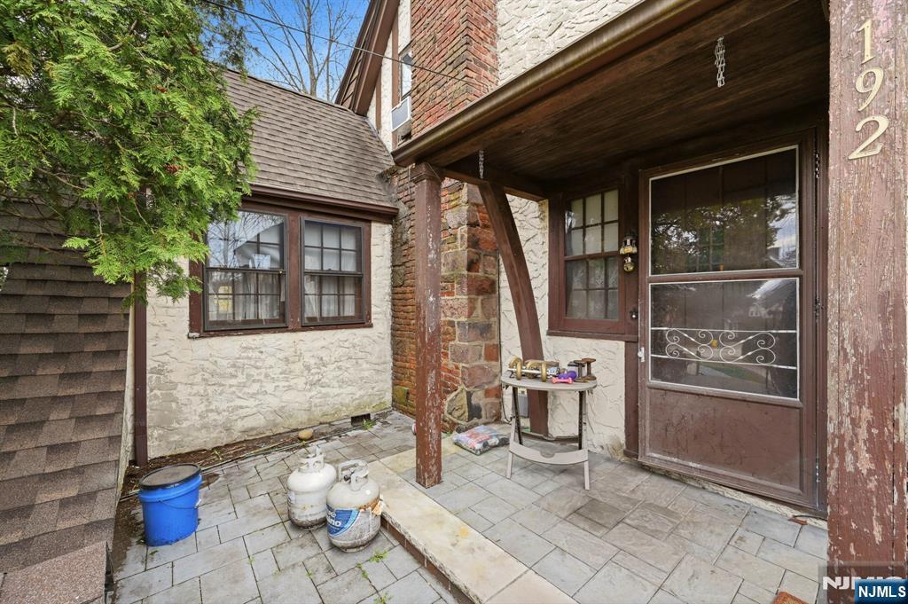 192 Kings Court