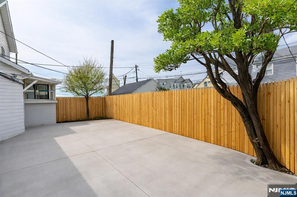 135 Tremont Avenue