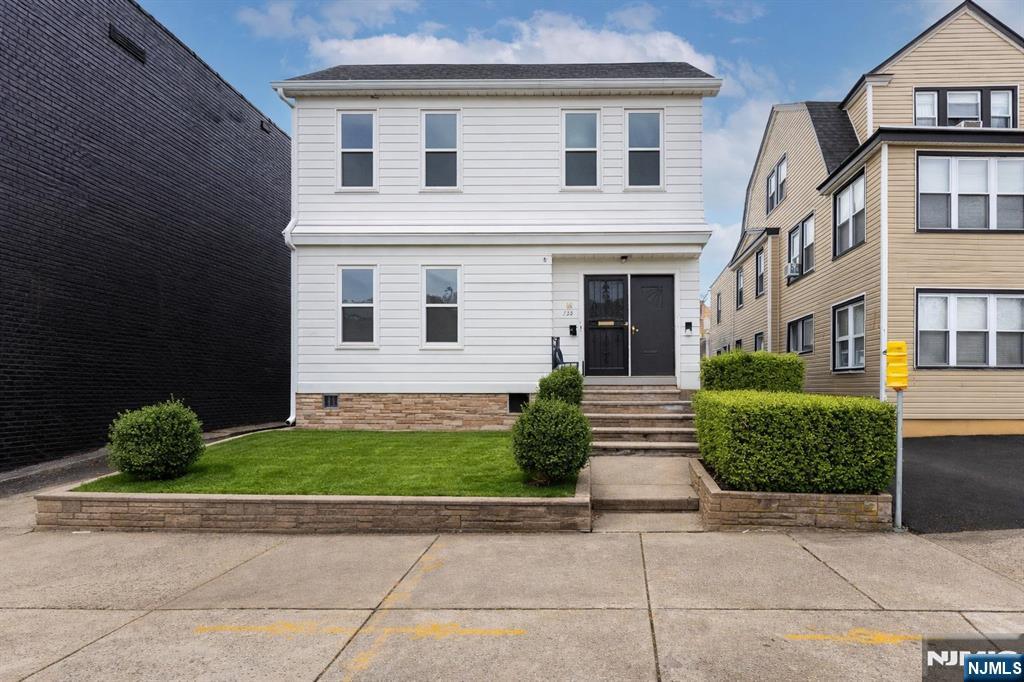135 Tremont Avenue