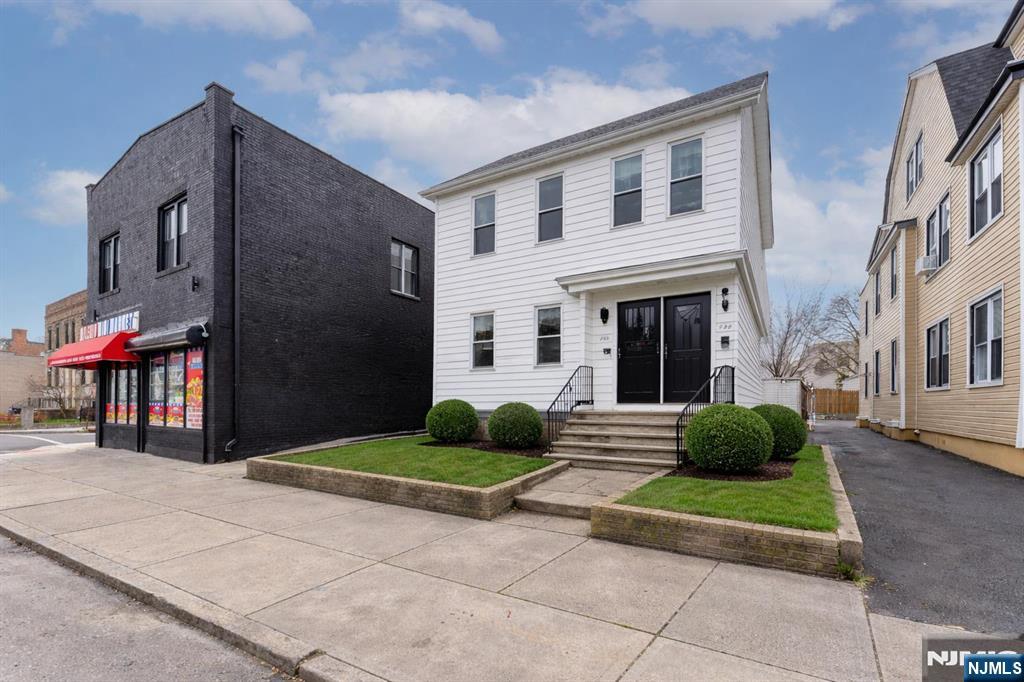 135 Tremont Avenue