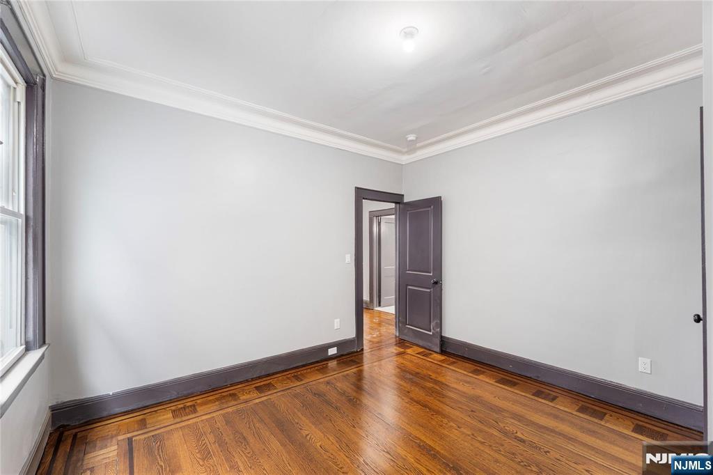 135 Tremont Avenue