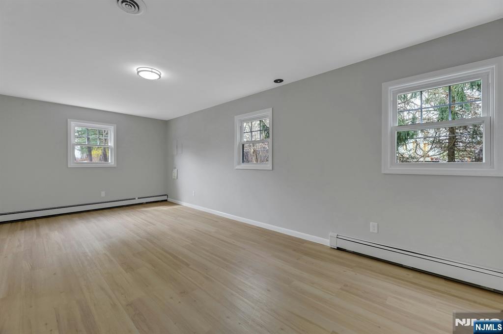 111 Moffatt Road