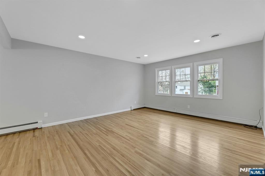 111 Moffatt Road