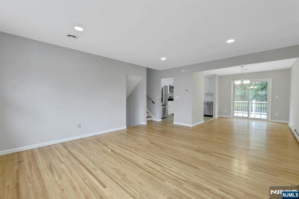 111 Moffatt Road